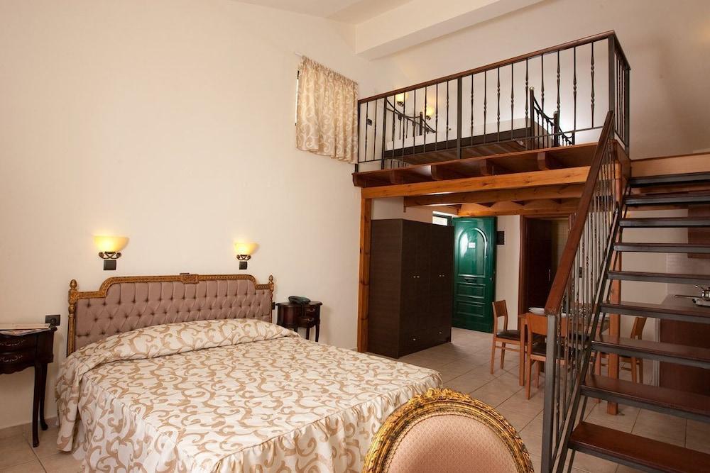 Dias Hotel & Apts Stalís Ngoại thất bức ảnh