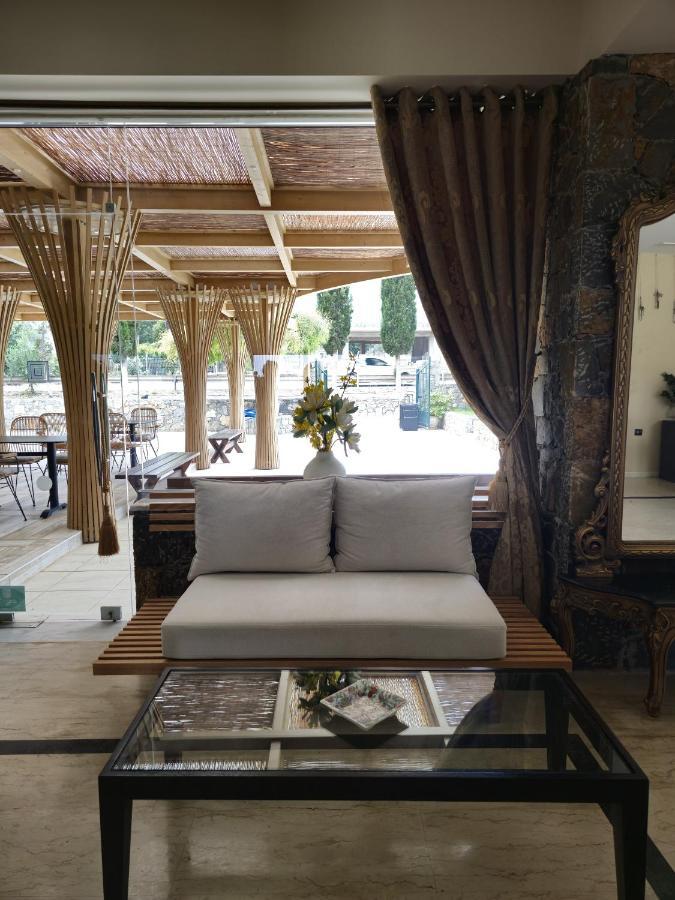 Dias Hotel & Apts Stalís Ngoại thất bức ảnh