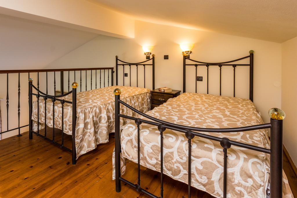 Dias Hotel & Apts Stalís Ngoại thất bức ảnh