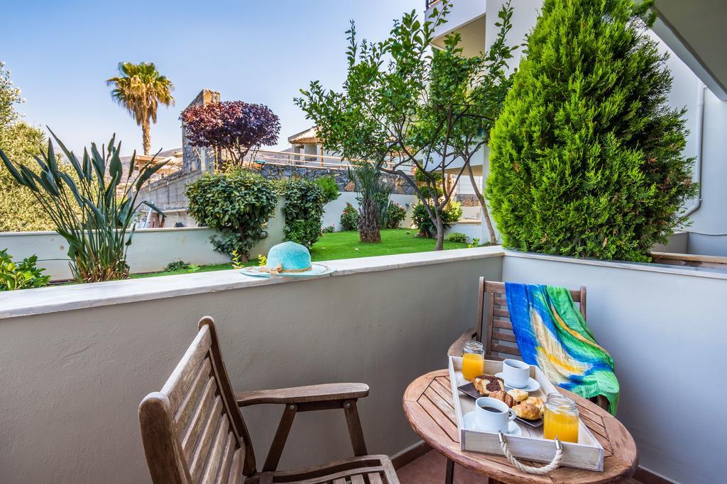 Dias Hotel & Apts Stalís Ngoại thất bức ảnh